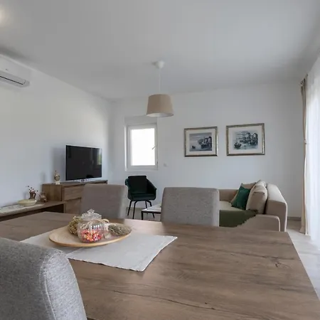 Apartment Atena Zaton 2 *
