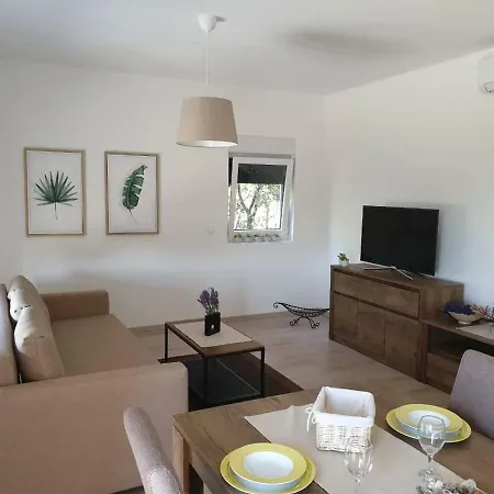 Atena Zaton 2 Apartment