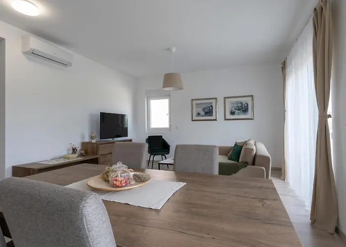 Διαμέρισμα Atena Zaton 2 *