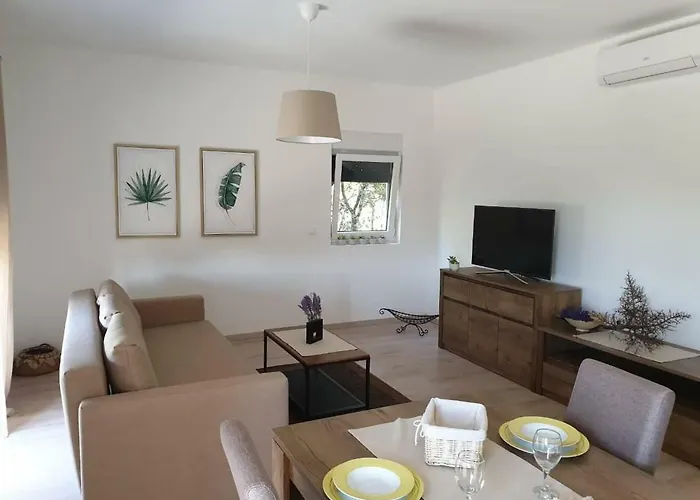 Atena Zaton 2 Apartment